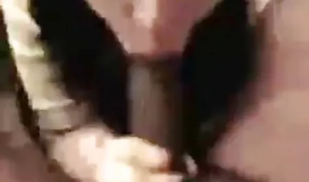 زیبایی bongacams سرگرم کننده انگشت بیدمشک کانال سکسی تلگرام صاف او با dildo به صورتی