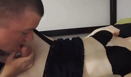 یک زن اذیت کردن یک زن زیبا به گروه و کانال سکسی فاک