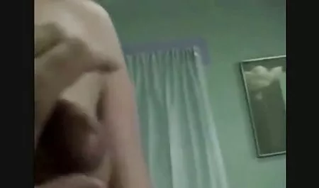 سبزه کانال فیلم سکی در تلگرام مرد مرغ در الاغ چپ.